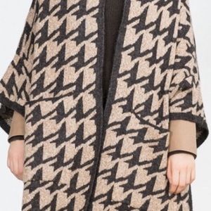 Zara poncho